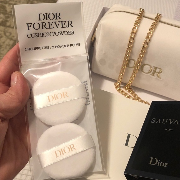 Dior Cream and Gold Cosmetic Pouch with Sauvage Samples - Picture 5 of 8